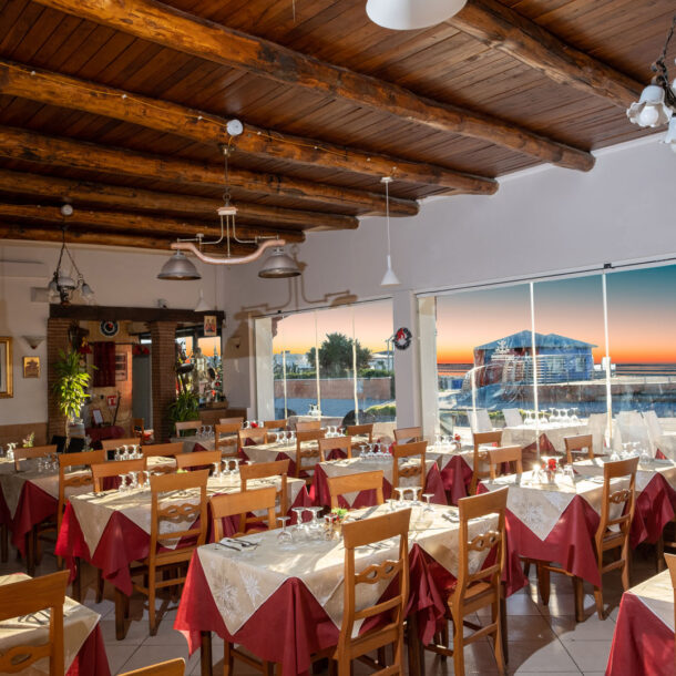 Sala interna ristorante sanstefano Fiumicino